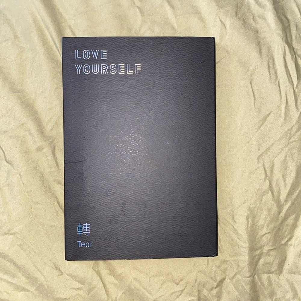 BTS Love yourself Tear (R)